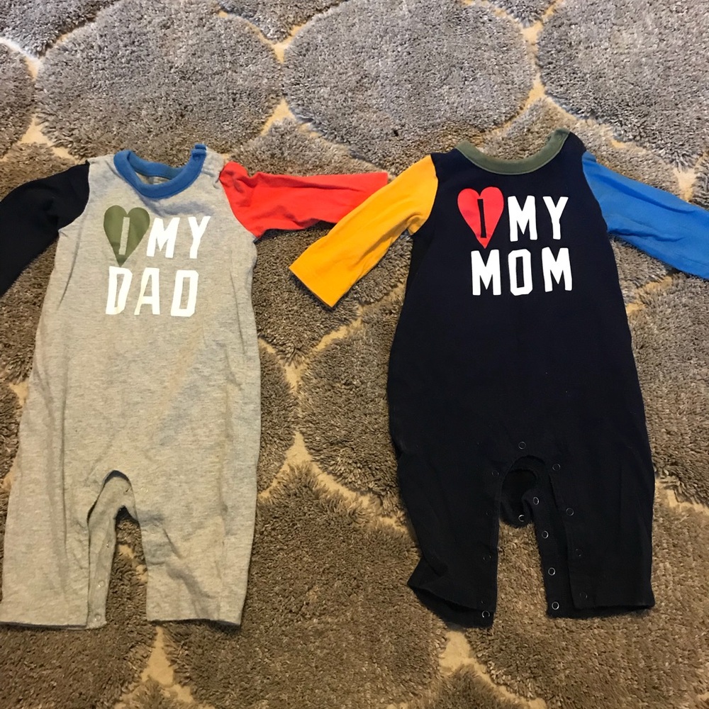 2 gap onesies